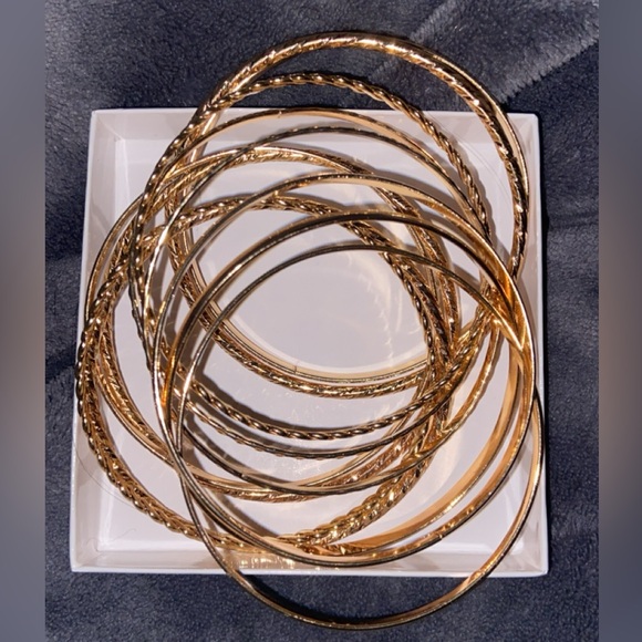 12pt gold bangle set - Picture 1 of 1